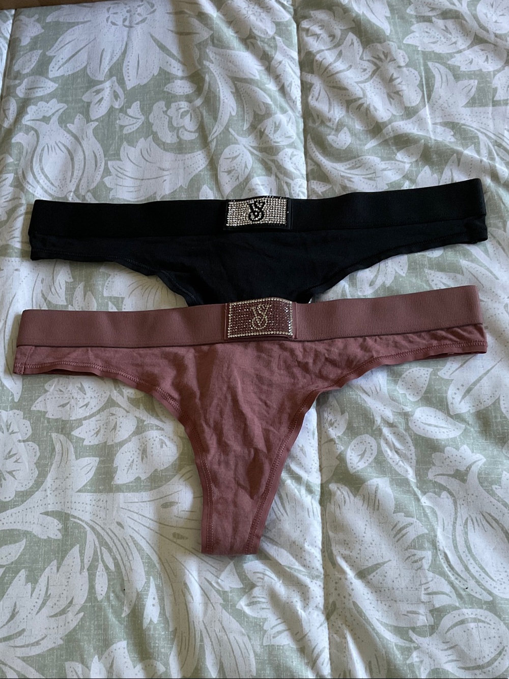 Bundle of 2 Victoria’s Secret thong panties